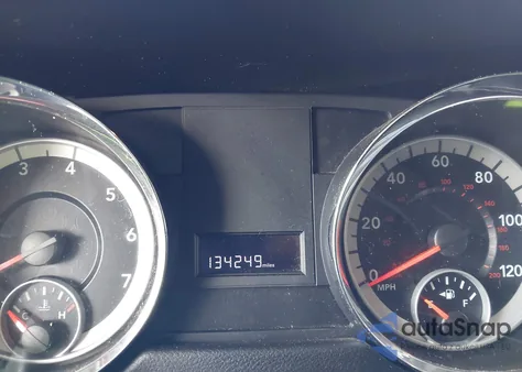 2011 Dodge Grand Caravan Express z USA, uszkodzony, nr VIN 2D4RN4DG9BR731948